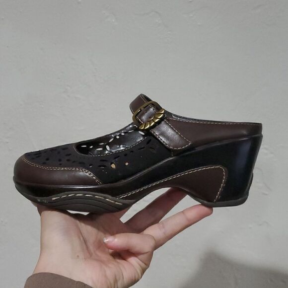 Rialto Brown Wedge Shoes - Picture 1 of 14